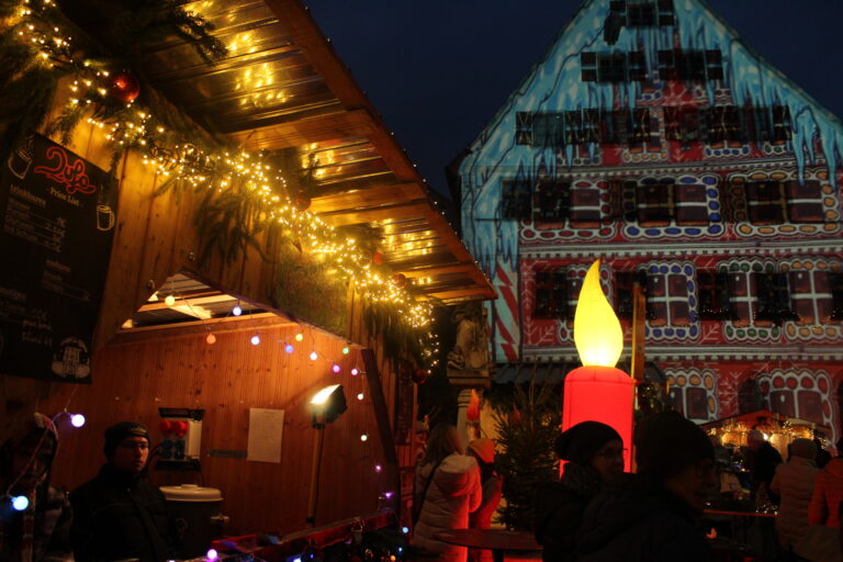 Jufo-Stand auf dem Christkindlesmarkt